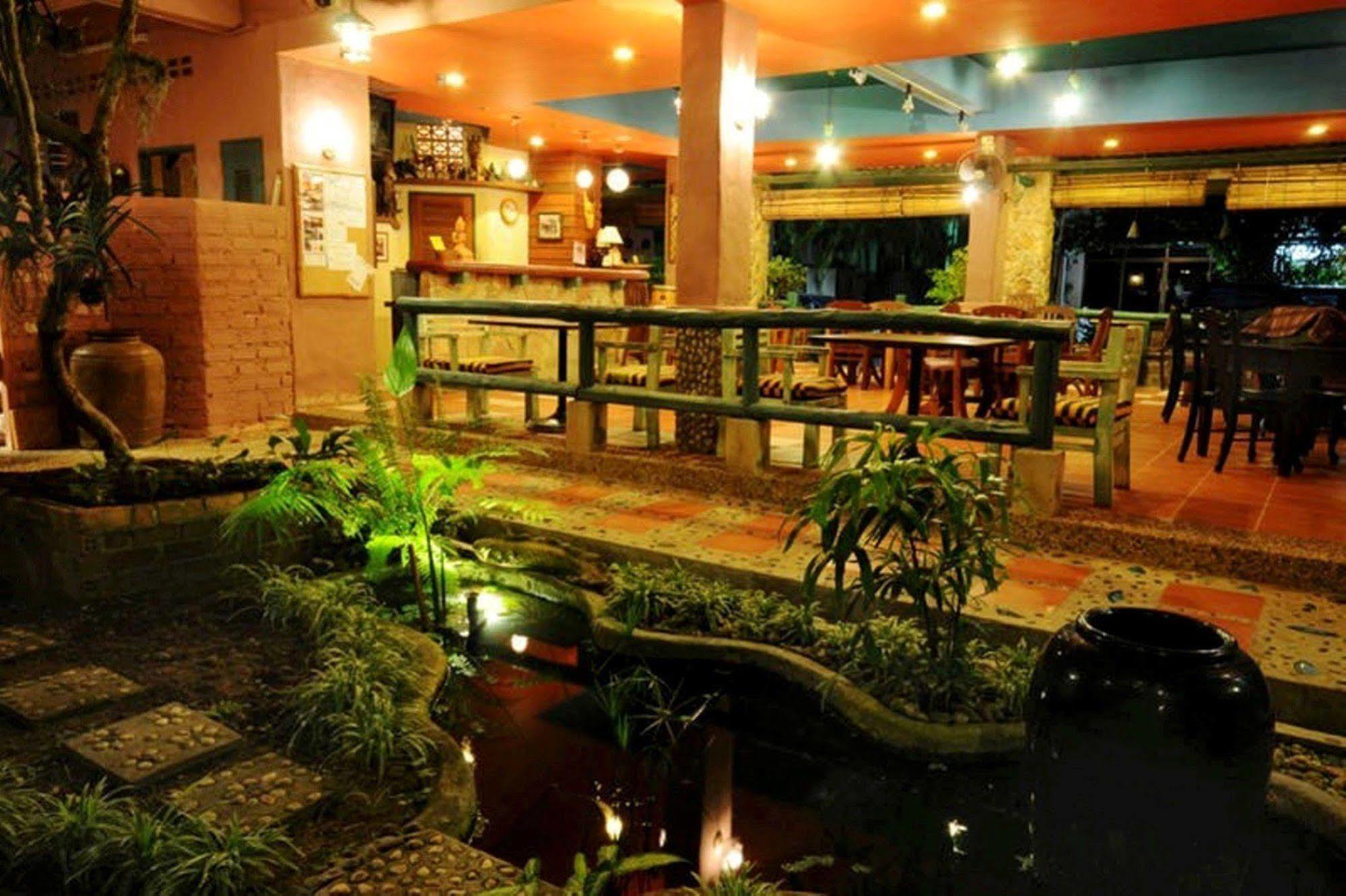 Casa Brazil Homestay Карон Экстерьер фото